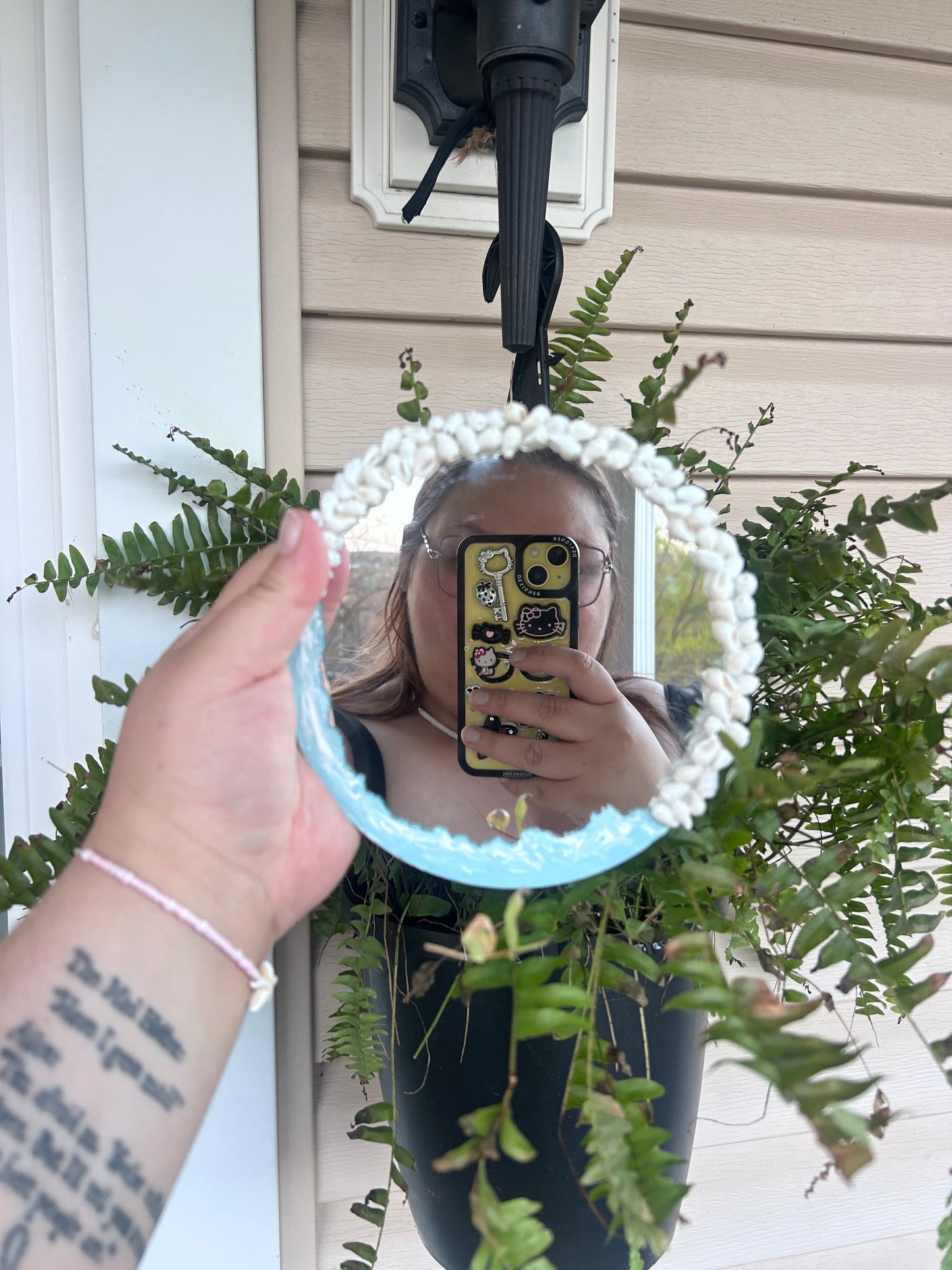 Shell mirror